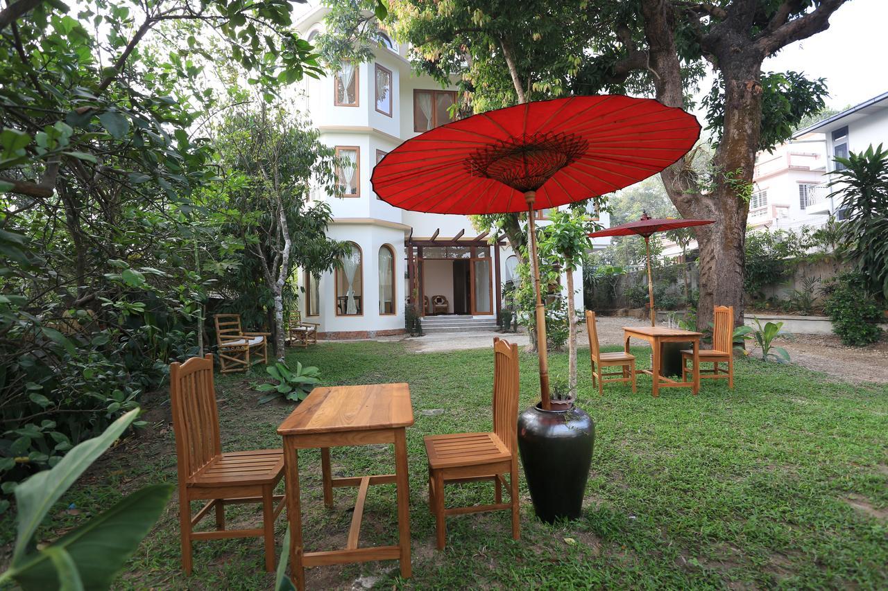Mango Hill Inn Yangón Exterior foto