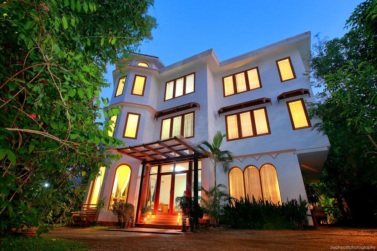 Mango Hill Inn Yangón Exterior foto