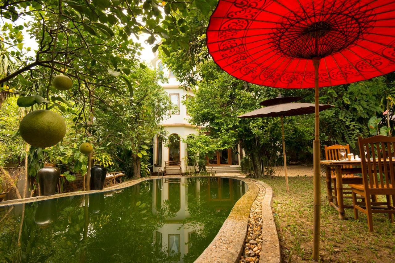 Mango Hill Inn Yangón Exterior foto